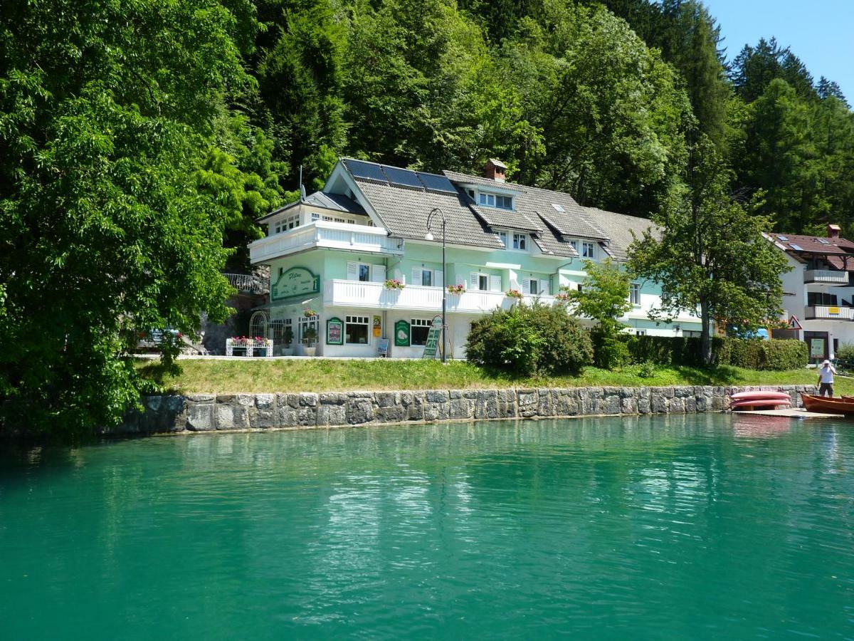 Pletna A Double Lake-view Bed & Breakfast *